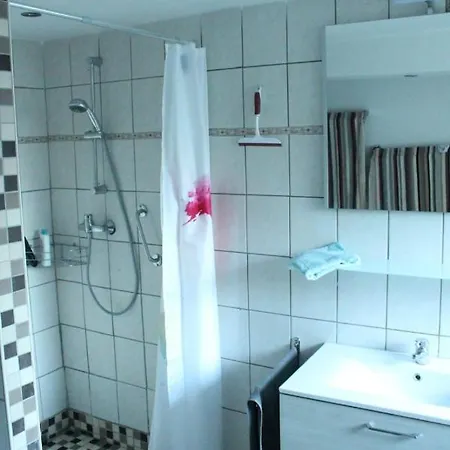 Eckis Hus Гардинг